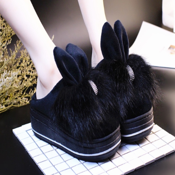 🎀FUR RABBIT BUNNY EAR SLIPPERS BLACK BLING SLEEP - Picture 7 of 8